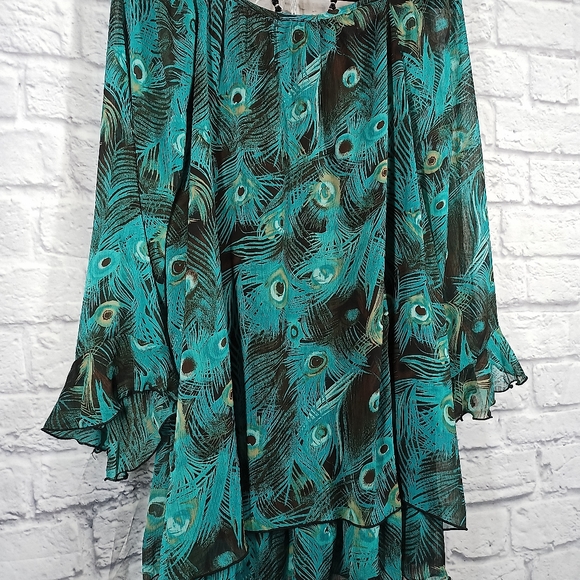 Teal chiffon like peacock design Top - Picture 5 of 7